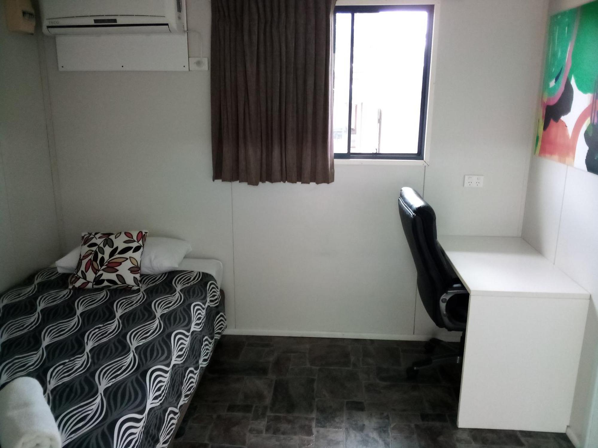 Bushchooks Travellers Village Bororen Pokoj fotografie